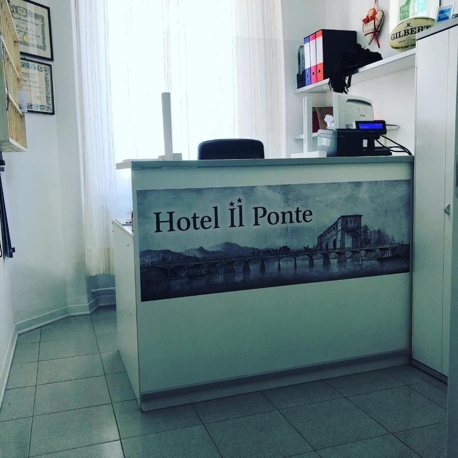 Hotel Il Ponte Cecina  Exterior foto